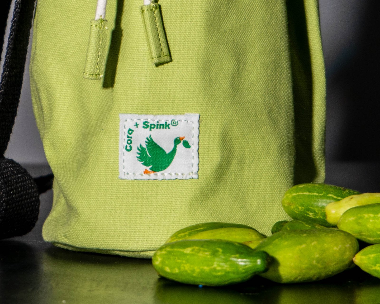 bottle bag baby banana 3 of 11.jpg bottle bag baby banana 3 of 11.jpg